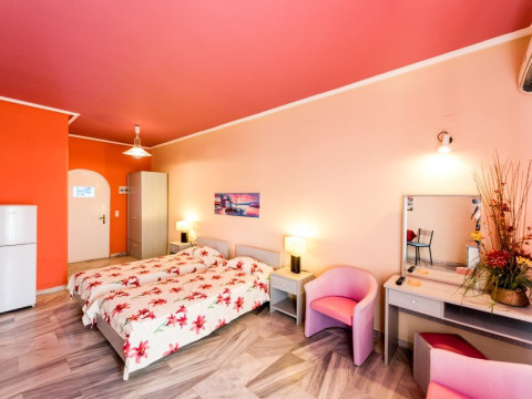 Ammes Studios (Svoronata)