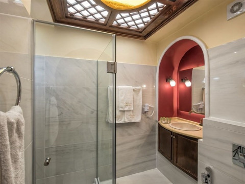 Veneto Exclusive Suites (K)