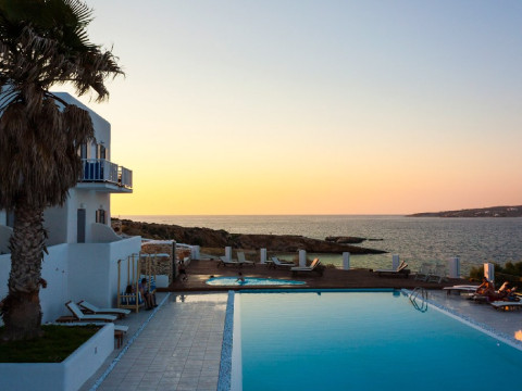 Paros Bay Boutique