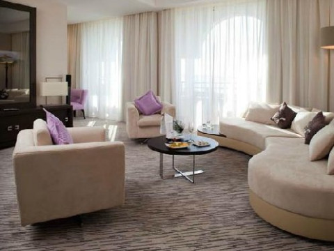 RADISSON BLU 1835