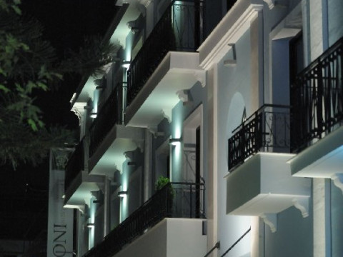 Dioni Boutique