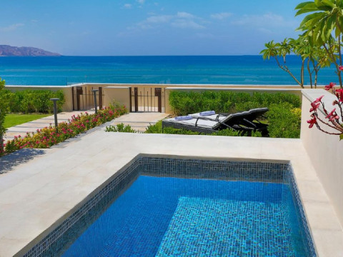 Al Manara Luxury Hotel