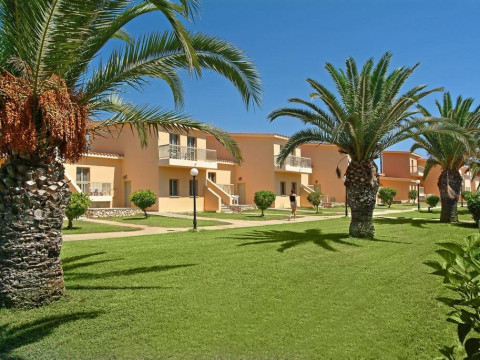 Nissiana Hotels and Bungalows