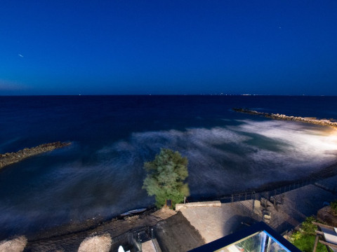 Golden Coast Resort 