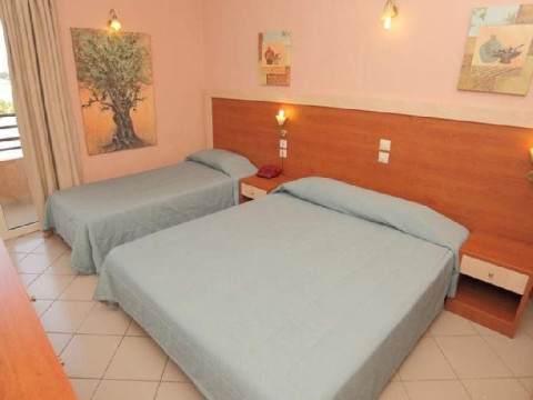 Erato Hotel (Gournes)