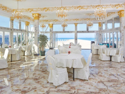 AMORE BEACH