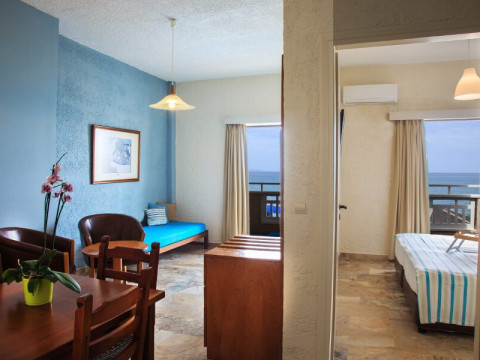 Sunset Beach Hotel (Kokkini Hani)