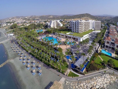 Grand Resort Beach