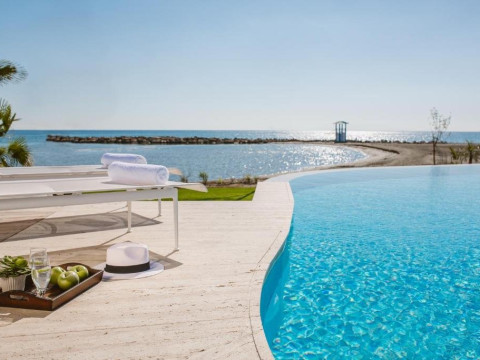 Lebay Beach Hotel (Larnaca Bay)