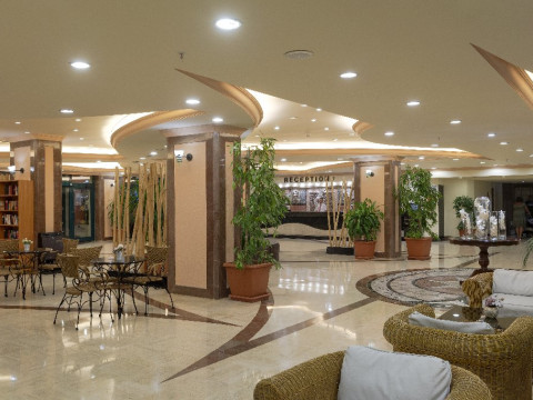MIRAMARE QUEEN HOTEL