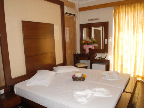 Sacallis Inn Beach