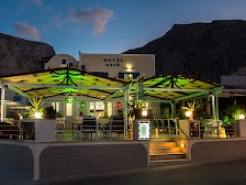 Akis Hotel (Kamari Santorini)