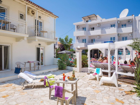 Paralia Studios (Kavos)