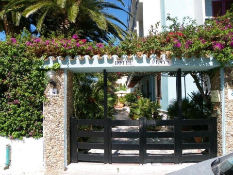 Hotel La Playa