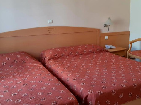 Tolo Hotel (Tolo) 