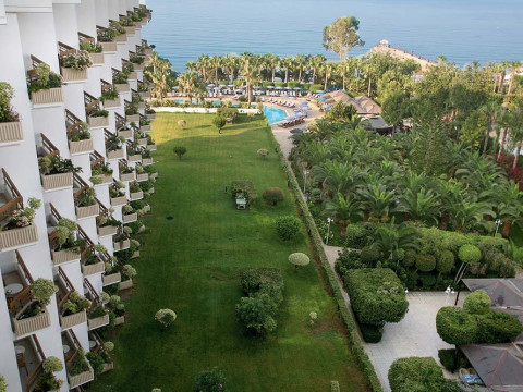 Grand Resort Beach