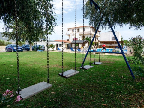 ELEONORA ANISSARAS HOTEL
