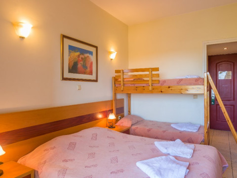 Hellinis Hotel (Kanoni)