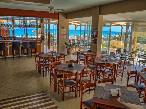 Sea Front Hotel (K)