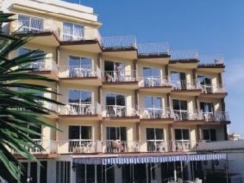 ESSENCE BOUTIQUE HOTEL BY DON PAQUITO (Torremolinos)