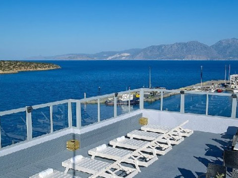 Mistral Bay