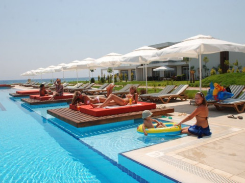 MAXIMA PARADISE RESORT