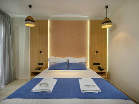 Mare Boutique for Families (K)