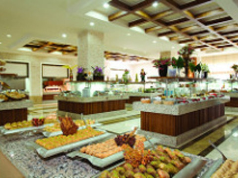 CRYSTAL DE LUXE RESORT