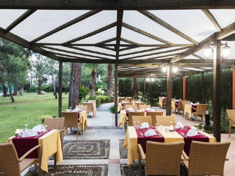 CORINTHIA EXCELSIOR HOTEL