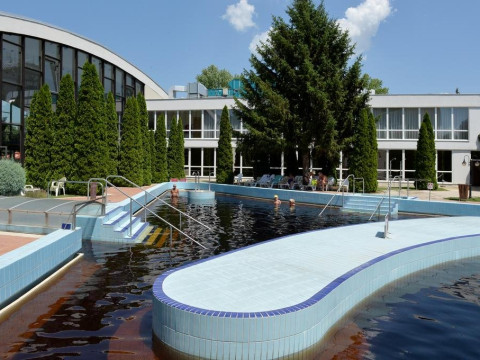 Beke (recomandat 4*)