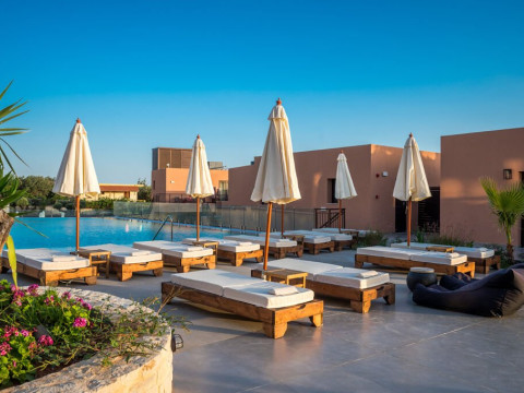 Pyria Hotel