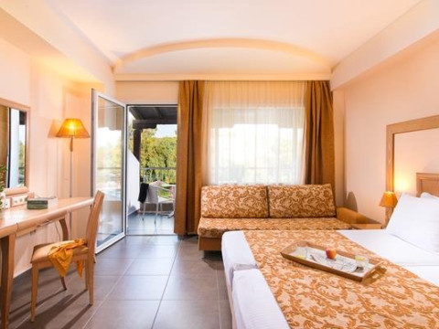 ALEXANDROS PALACE SUITES - Ouranoupolis