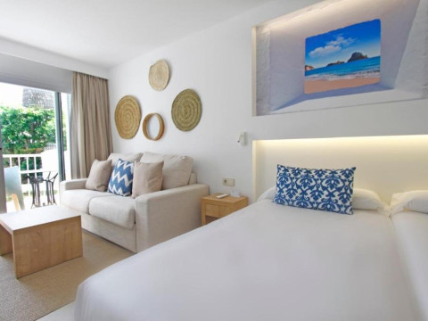 PORTINATX BEACH CLUB HOTEL