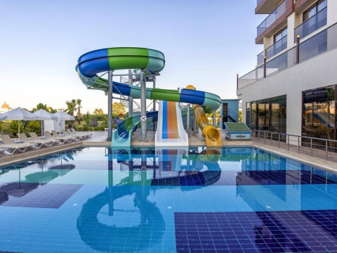 GLAMOUR RESORT AND SPA