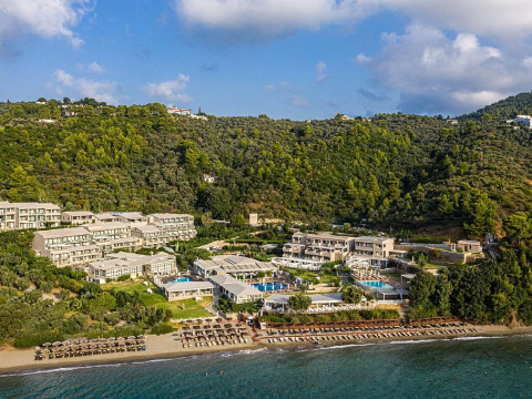 Kassandra Bay