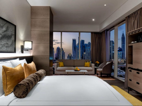 TAJ JUMEIRAH LAKES TOWERS