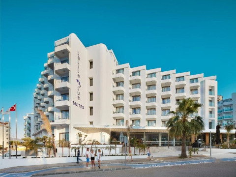 Lalila Blue Suites