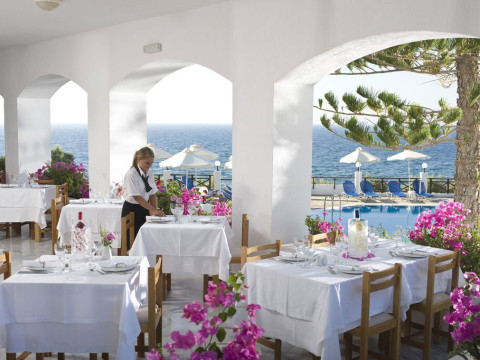 Maritimo Beach Hotel