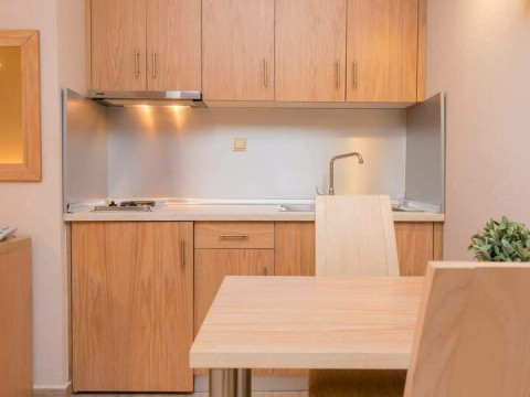 MARY S RESIDENCE SUITES