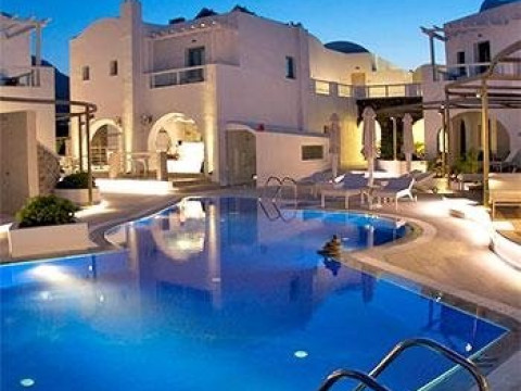 La Mer Deluxe Hotel