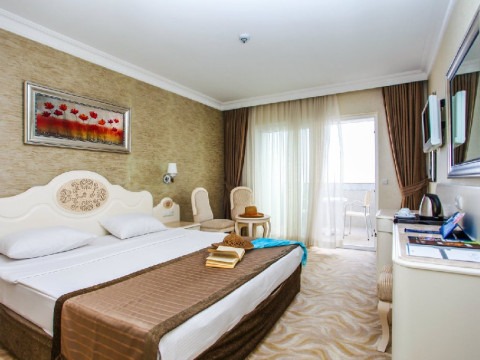 WHITE GOLD HOTEL