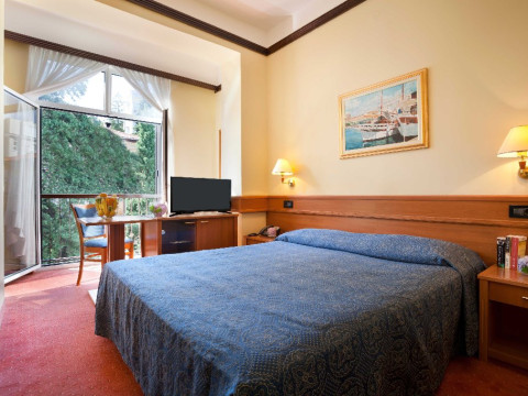 Hotel Kristal (Opatija)