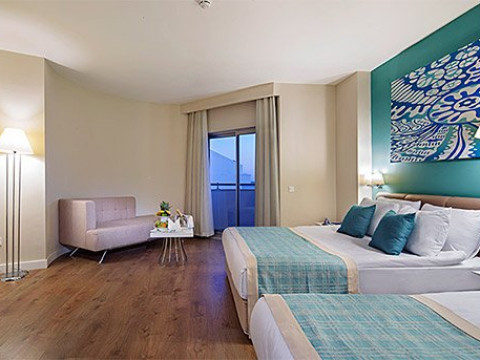 SEASHELL RESORT AND SPA