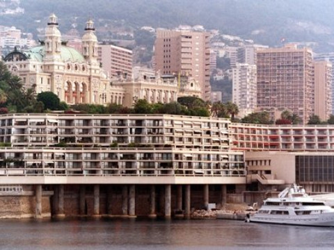 FAIRMONT MONTE CARLO