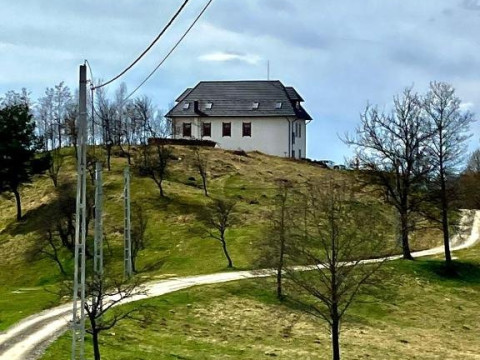 Agropensiunea Belvedere (Petrova)