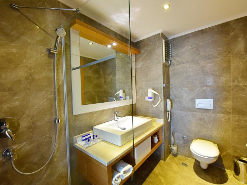 JASMIN BEACH HOTEL