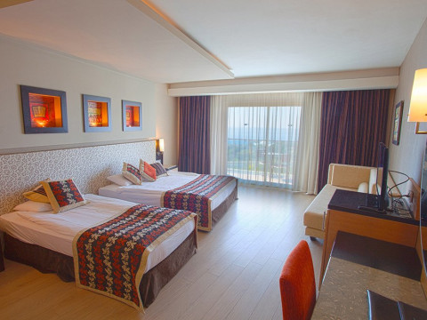 LONG BEACH RESORT
