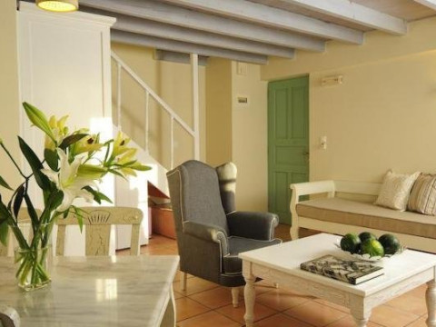 Mythos Suites (K)