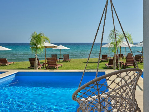 Cavo Orient Beach Hotel