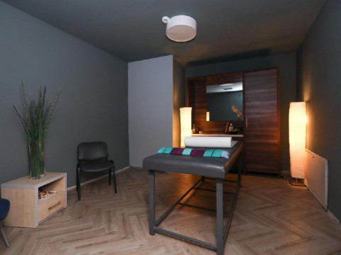 Bacolux Diana Resort CMD